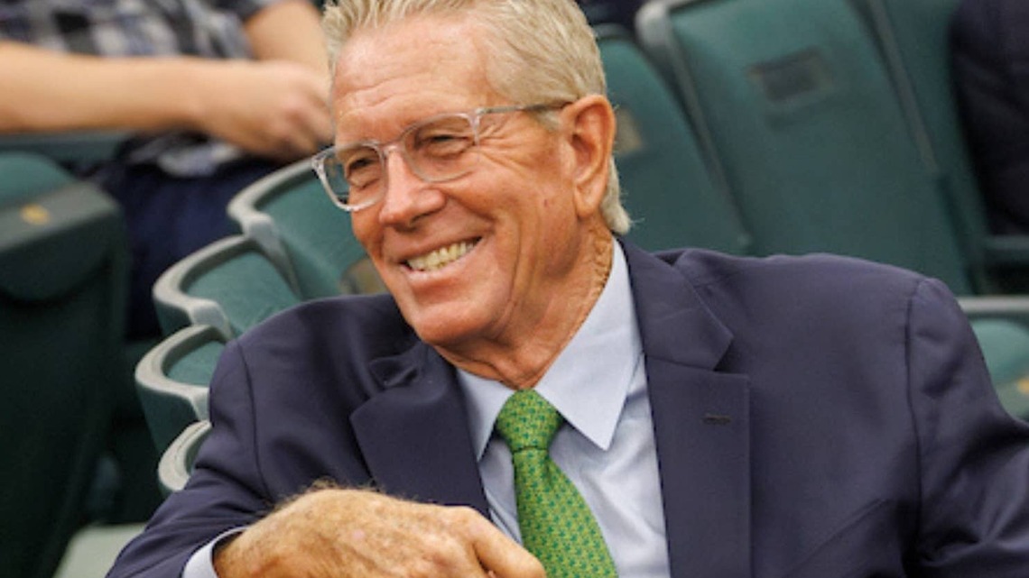 Auctioneer Scott Caldwell Retires After 52 Years With Keeneland Sales 