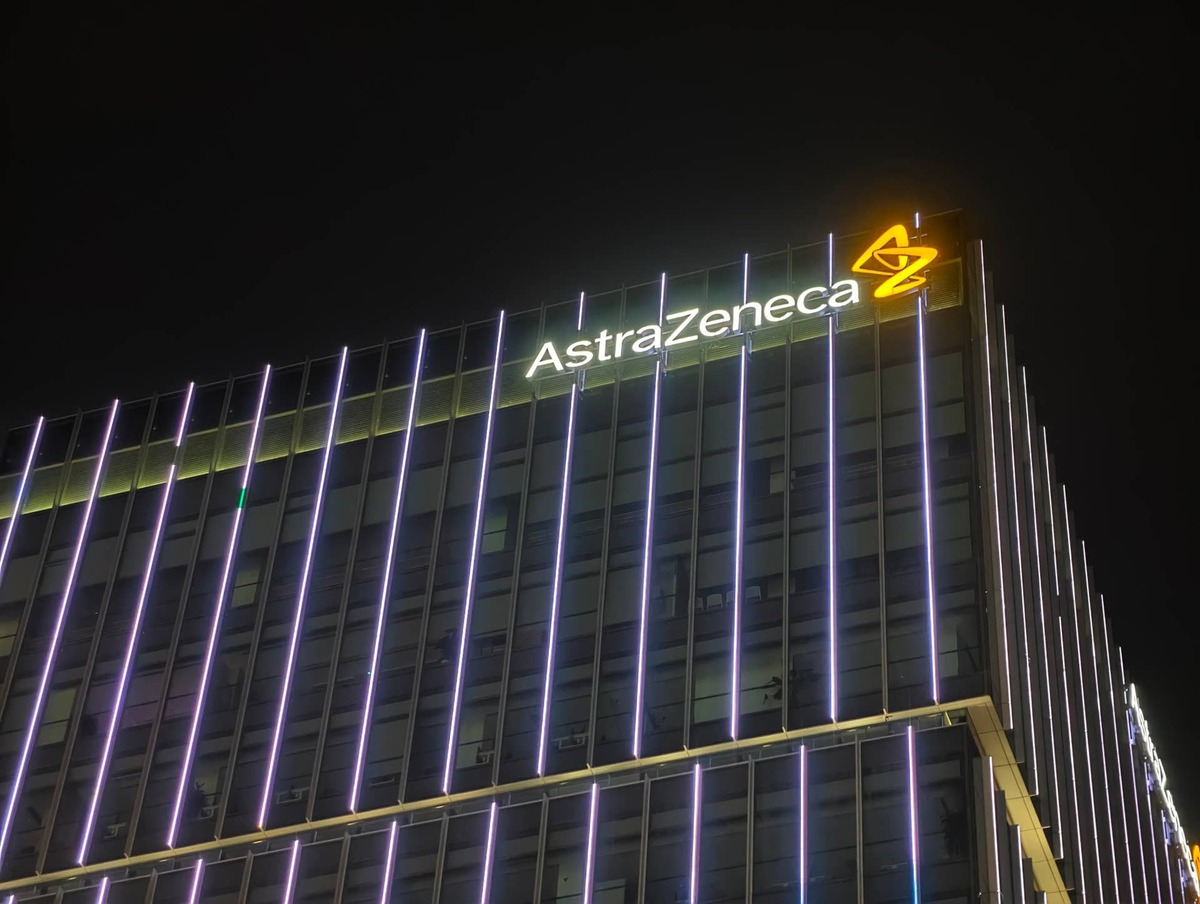  AstraZeneca shares suffered their worst single day since 2020 after a key heart-drug trial failed. 