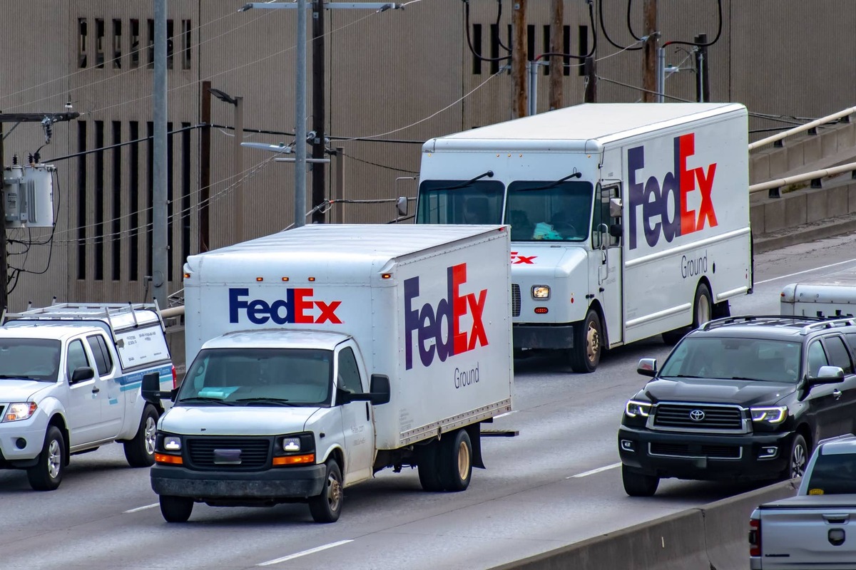  FedEx's stock is up 37% year to date. 