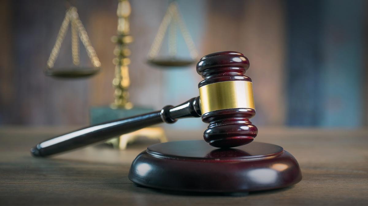 The Miami-Dade County State Attorney’s Office is experiencing a high vacancy rate for lawyers. Legislators need to provide funding for an increase in salaries.