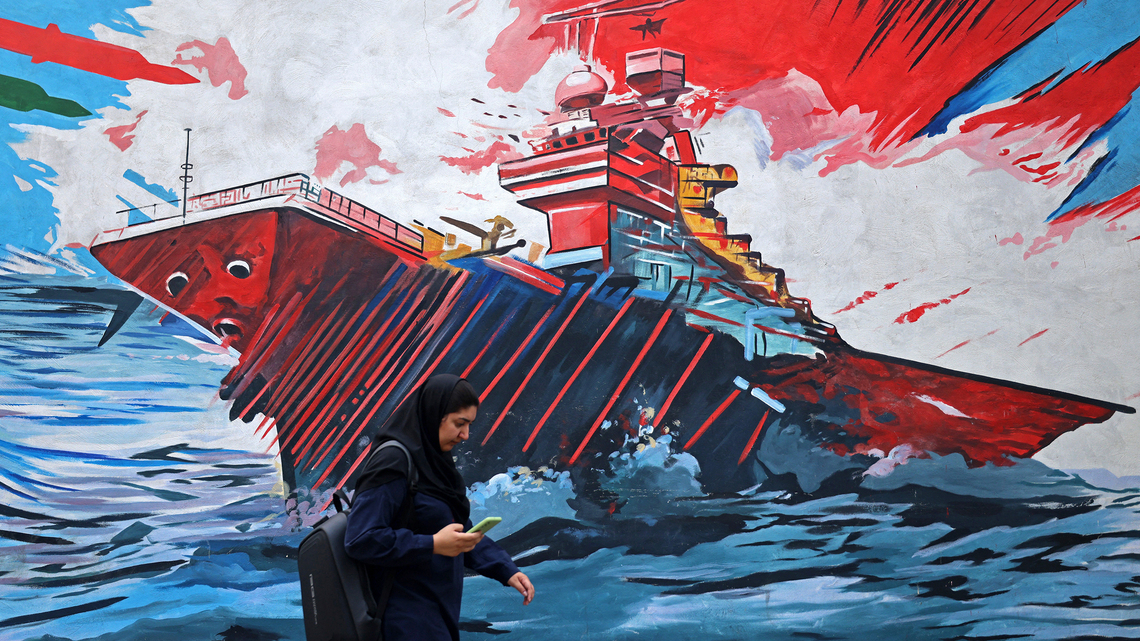 Iran escalate attacks as fighting around Strait heats up 