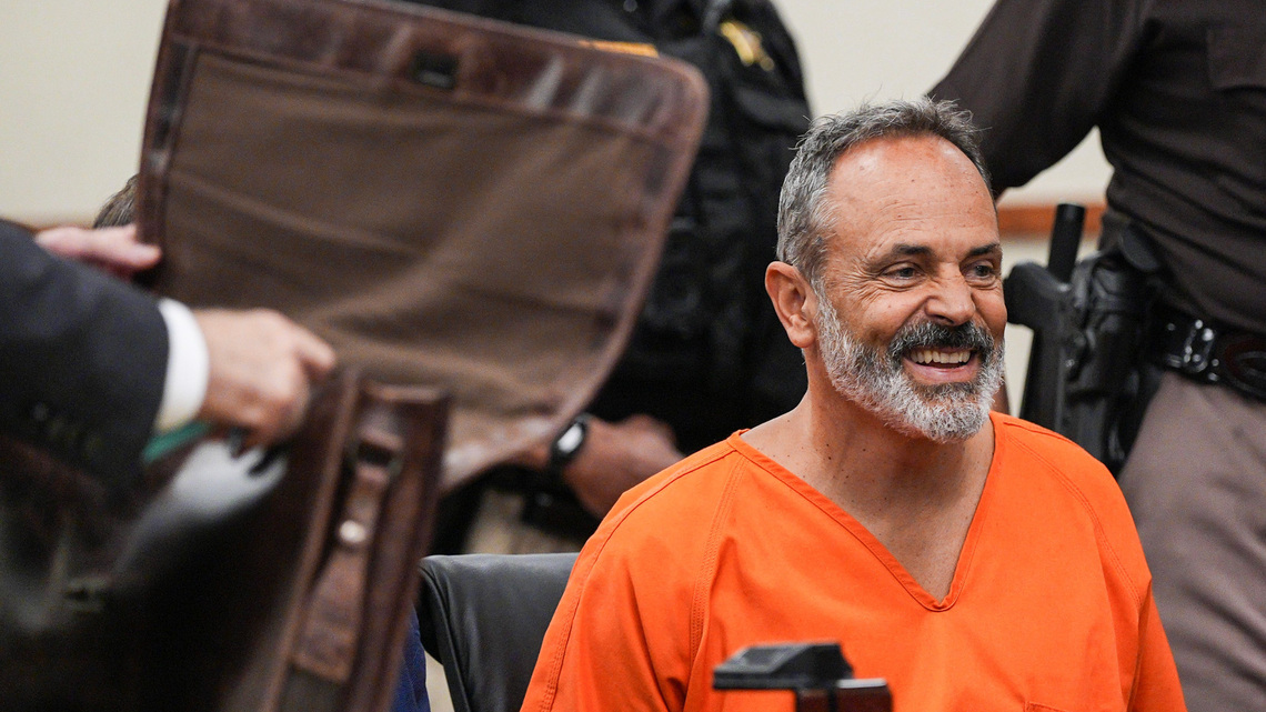 Did Matt Bevin get private Texas Roadhouse dinner at Louisville jail? 