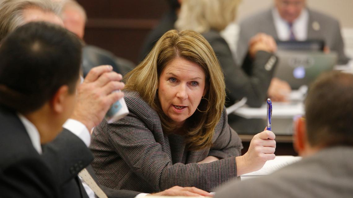 Prosecutor says she will not make decision on Charleston jail death charges this week