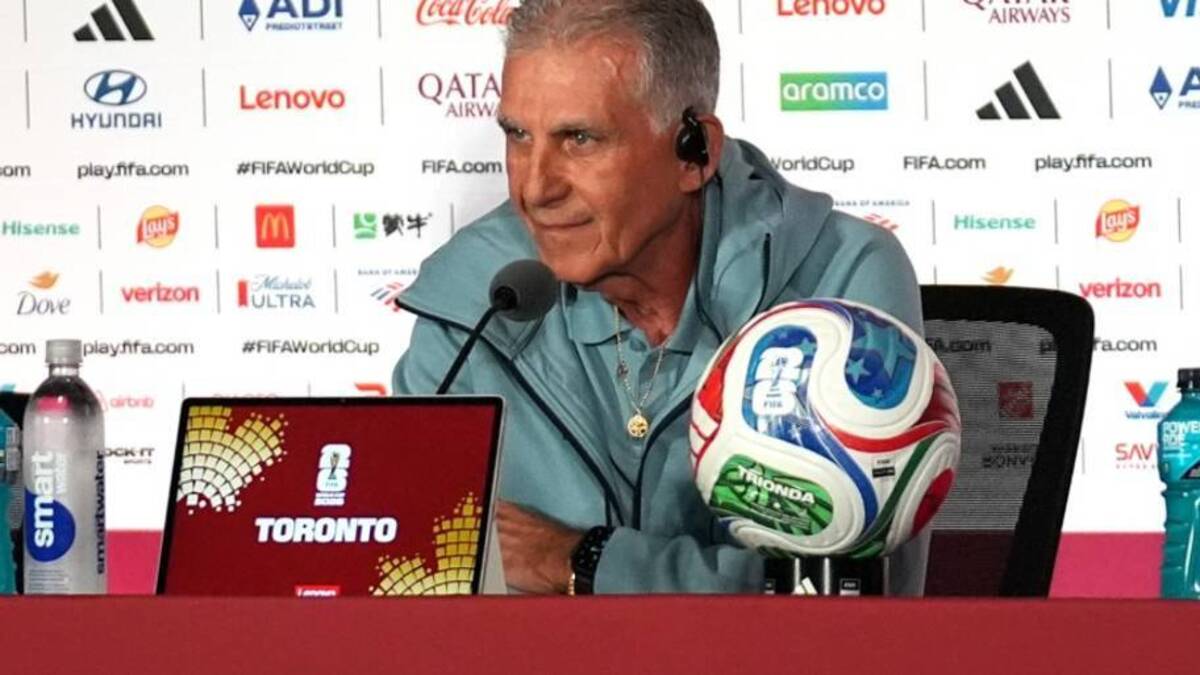  Carlos Quieroz said that his focus is "to play with the cards" he has been given. | Mert Alper Dervis/Anadolu/Getty Images 