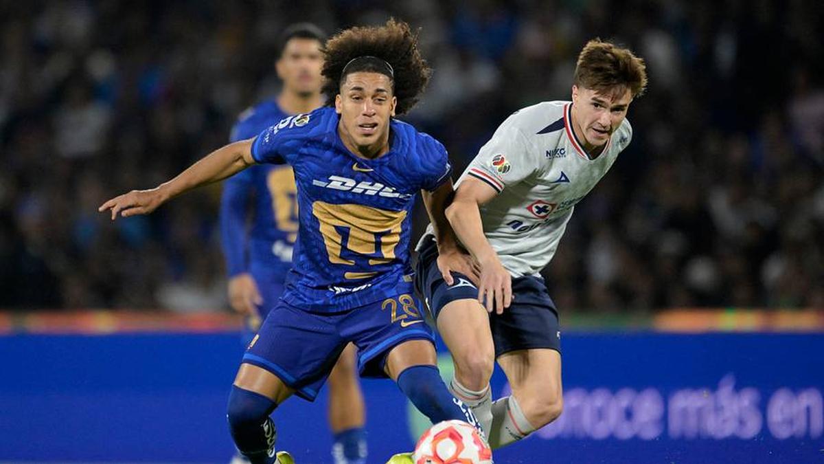  Adalberto Carrasquilla (left) and Agustín Palavecino hold much of their team's title aspirations. | Alfredo Estrell/AFP/Getty Images 