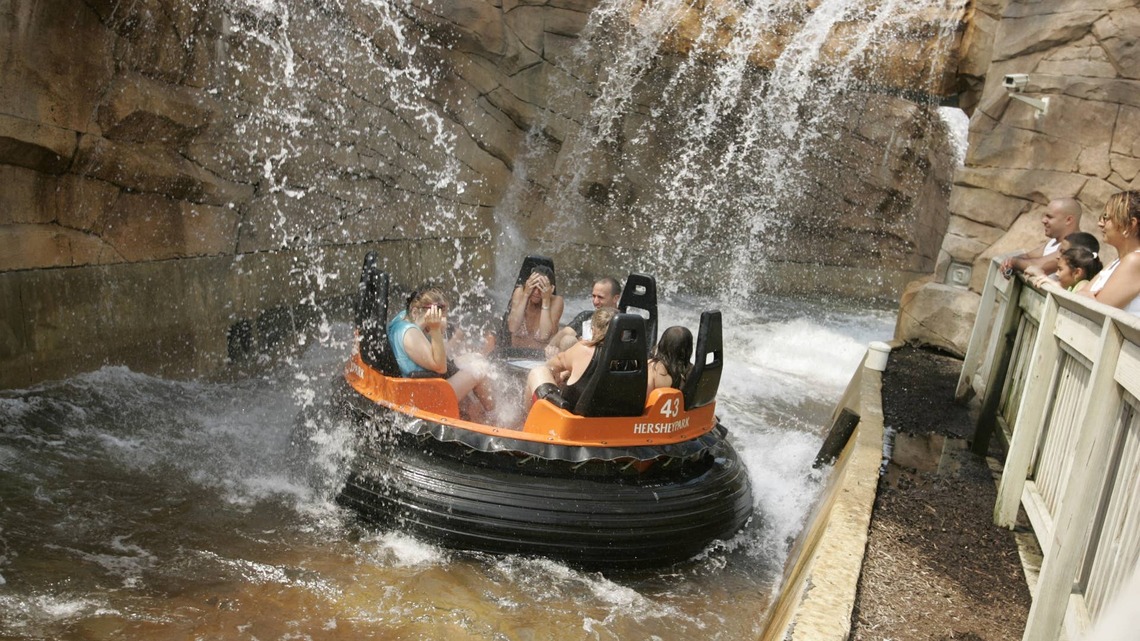 Beloved Theme Park Shuts Down Fan-Favorite Ride After 32 Years 
