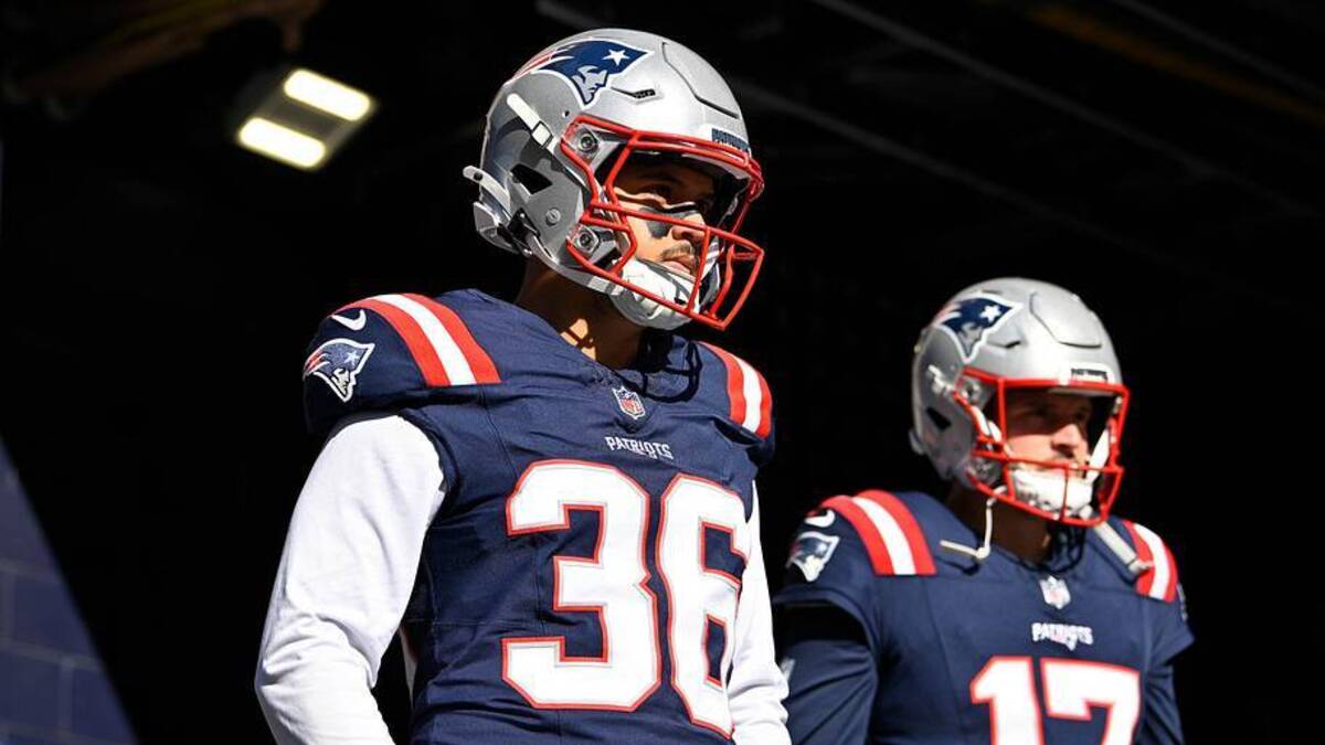  Nov 2, 2025; Foxborough, Massachusetts, USA; New England Patriots place kicker Andy Borregales (36) heads to the field before a game against the Atlanta Falcons at Gillette Stadium. Mandatory Credit: Eric Canha-Imagn Images | Eric Canha-Imagn Images 