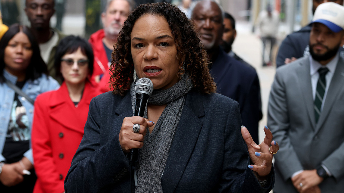 Chicago Public Schools enrollment falls by 11,500 students, continuing decades-long decline 
