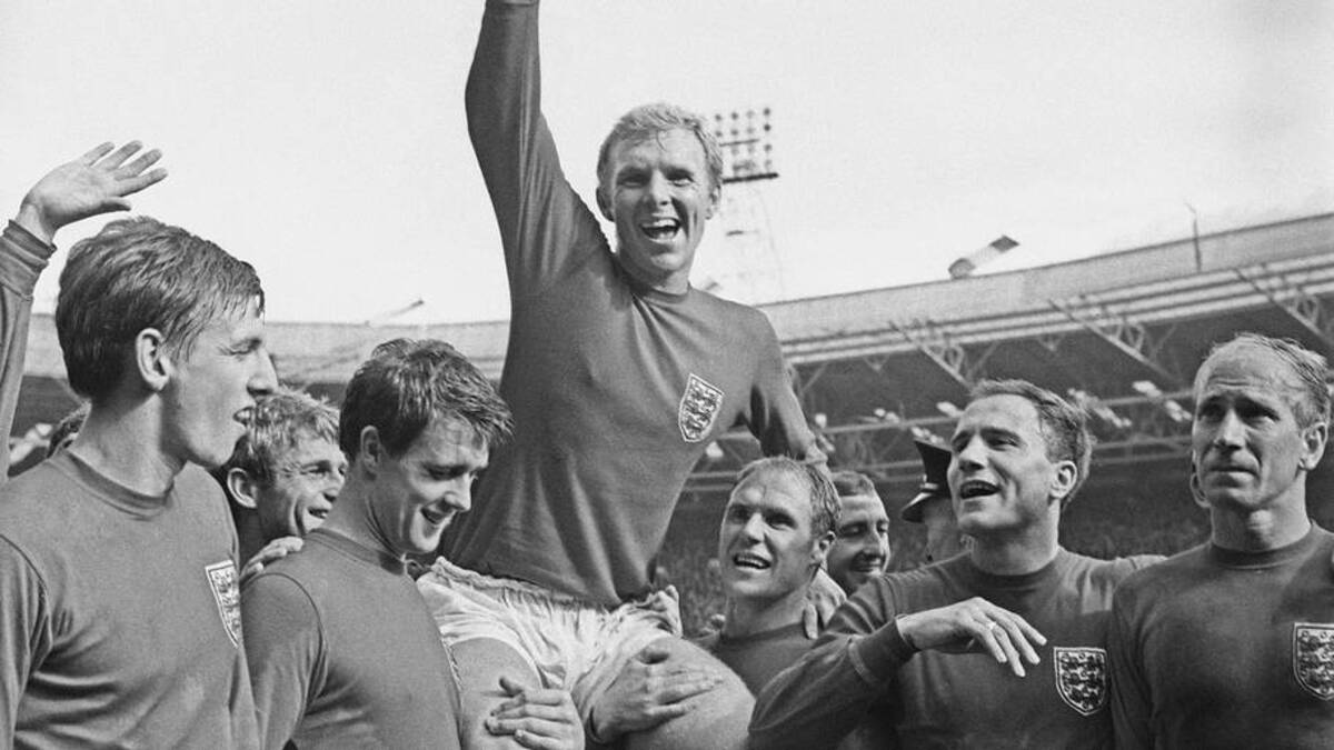  England's men's national team have not won a major title since the 1966 World Cup. | Evening Standard/Hulton Archive/Getty Images 