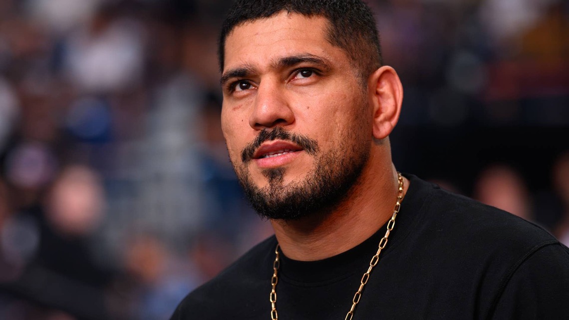 Alex Pereira Puts Fight Purse on the Line, His Rival Called His Bluff in the Crudest Way Possible 