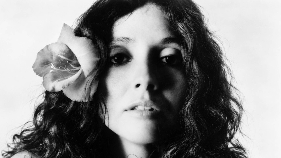 '70s Siren, Who Saw Bob Dylan ‘Saunter Onto the Scene' in Greenwich Village, Turns 84 