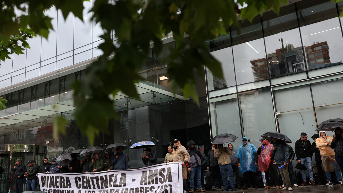 Huelga en mina chilena Centinela, sin señal de reactivación de diálogo: sindicato 