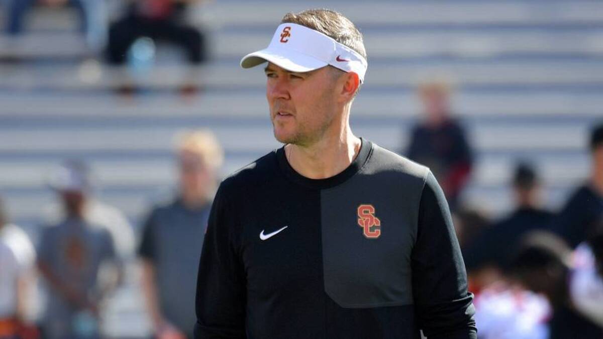  Sep 27, 2025; Champaign, Illinois, USA; Southern California Trojans head coach Lincoln Riley before an NCAA football game with the Illinois Fighting Illini at Memorial Stadium. Mandatory Credit: Ron Johnson-Imagn Images | IMAGN IMAGES via Reuters Connect 