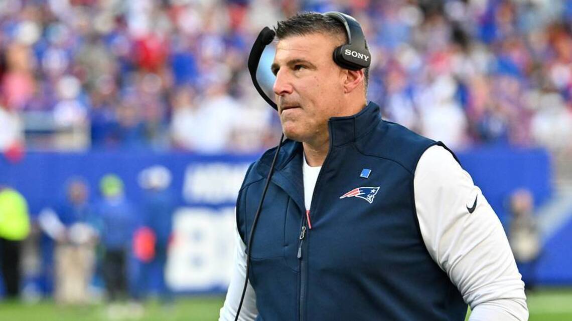 Patriots' Mike Vrabel Claps Back at Bills CB After Postgame Dig