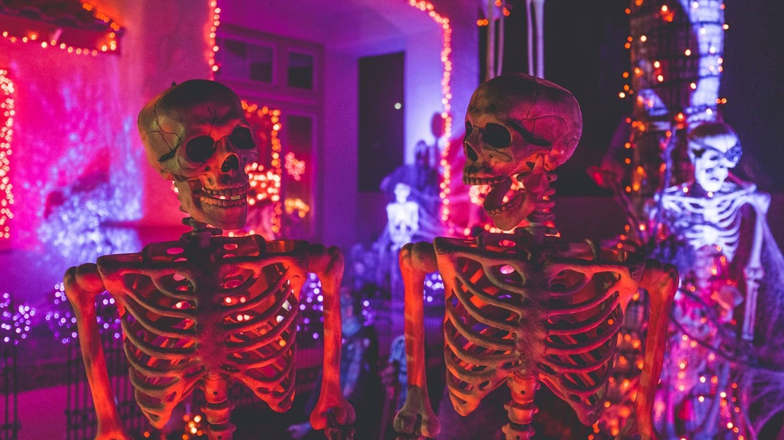 When Should You Start Decorating for Halloween? This Printable Timeline Will Keep You on Track 