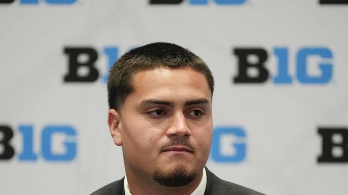  Jul 24, 2025; Las Vegas, NV, USA; USC offensive lineman Elijah Paige speaks to the media during the Big Ten NCAA college football media days at Mandalay Bay Resort. Mandatory Credit: Lucas Peltier-Imagn Images | Lucas Peltier-Imagn Images 