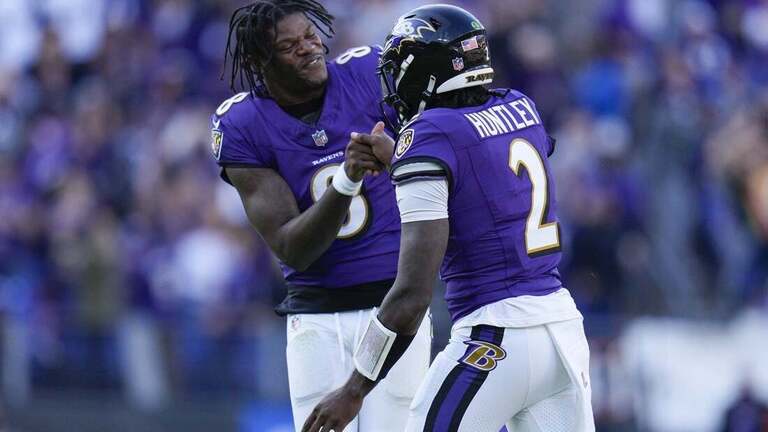 Ravens rest star quarterback Jackson, prepare backup Huntley for Falcons