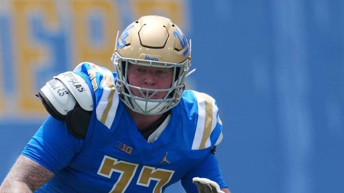  May 2, 2026; Pasadena, CA, USA; UCLA Bruins offensive lineman JD Rayner (77) during the spring game at Rose Bowl. Mandatory Credit: Kirby Lee-Imagn Images | Kirby Lee-Imagn Images 