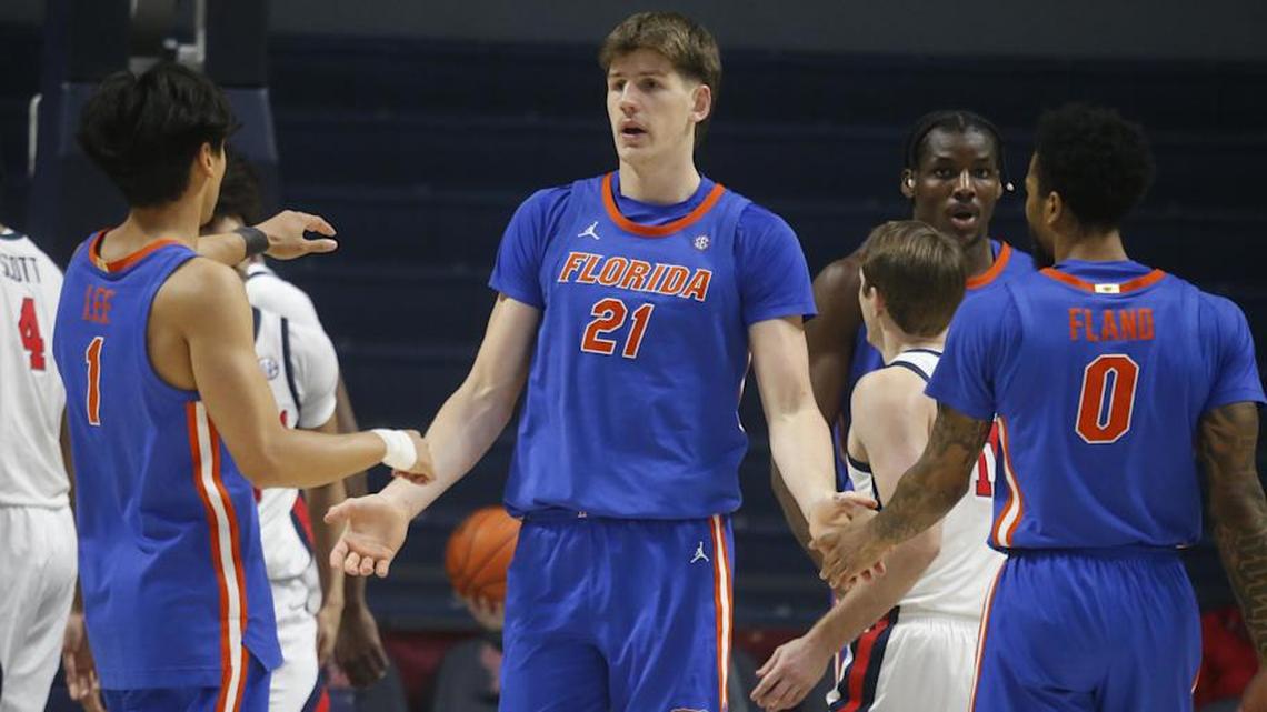 Gators Basketball Wins Seventh Straight with Big Road Win at Ole Miss