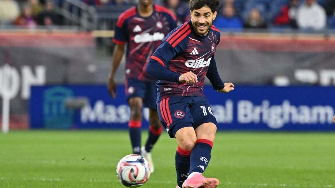 Revs hope to maintain home dominance vs. Toronto after layoff