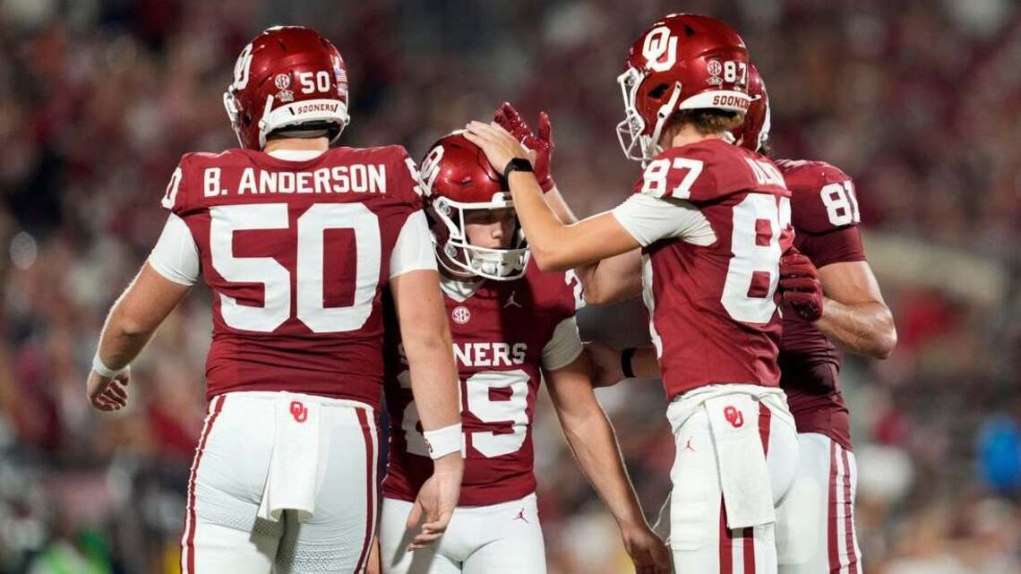 No. 11 Oklahoma's defense presents big challenge for struggling Michigan 