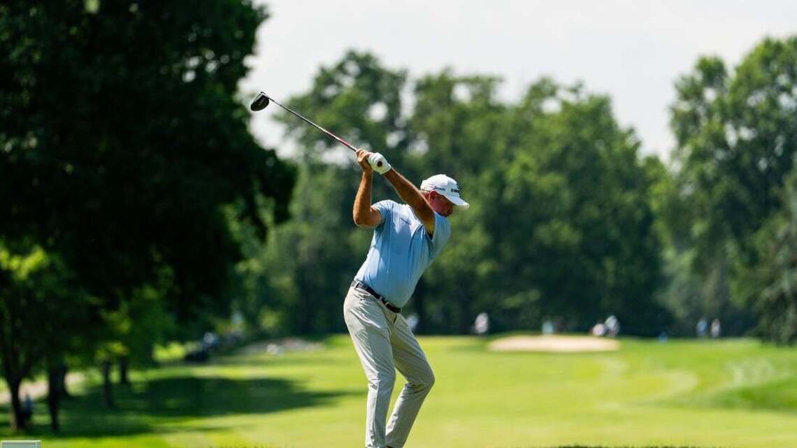 Jerry Kelly ties Cameron Percy atop Senior Open leaderboard 