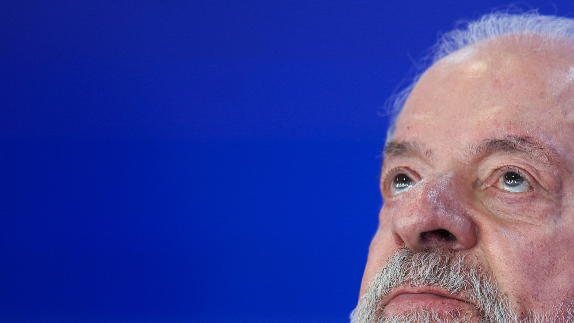 Brazil candidates focus fiscal plans on voter-friendly measures before runoff 