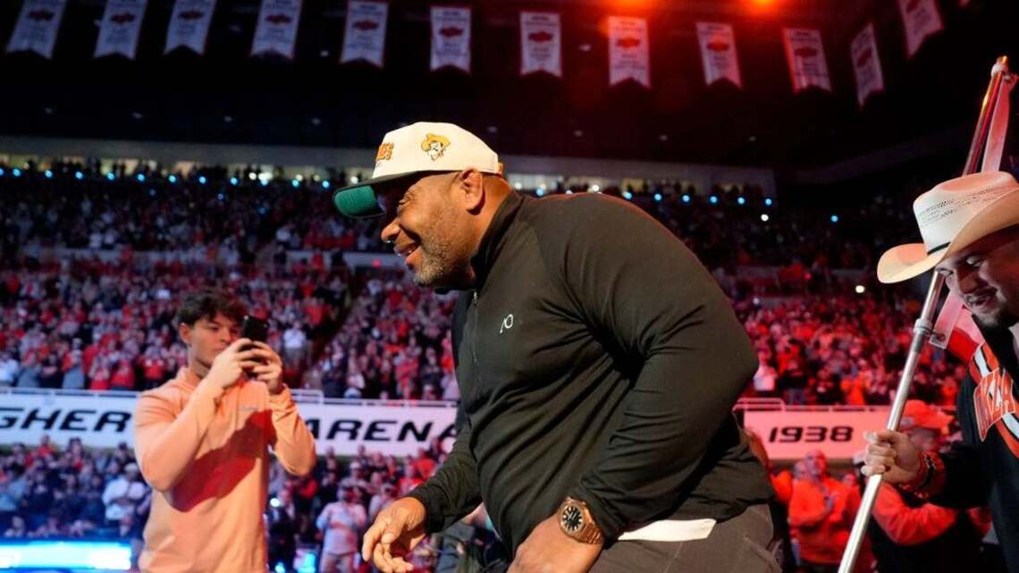 Daniel Cormier calls Nevada cage rule 'ridiculous' after UFC 329 