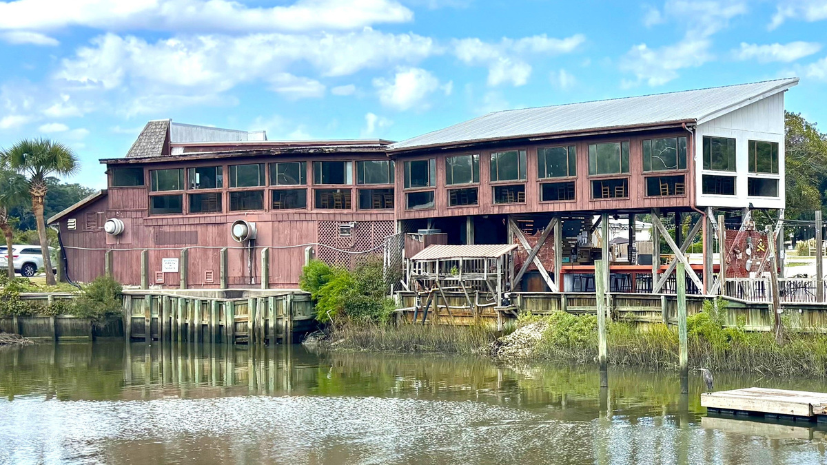 These 3 Brunswick County beach town restaurants are creating buzz ...