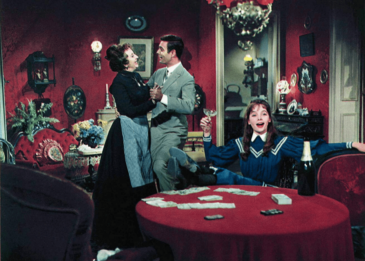  Metro-Goldwyn-Mayer (MGM) 