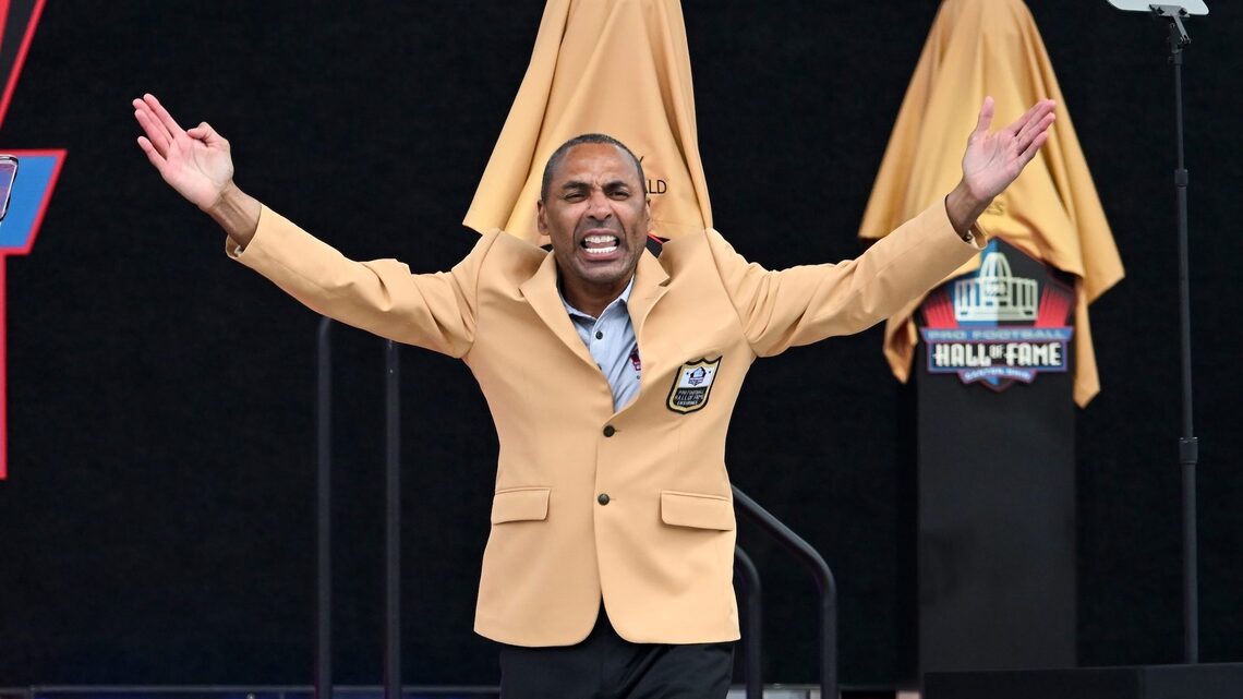NFL's Roger Craig, 66, Announces Dementia Diagnosis During HOF Speech 