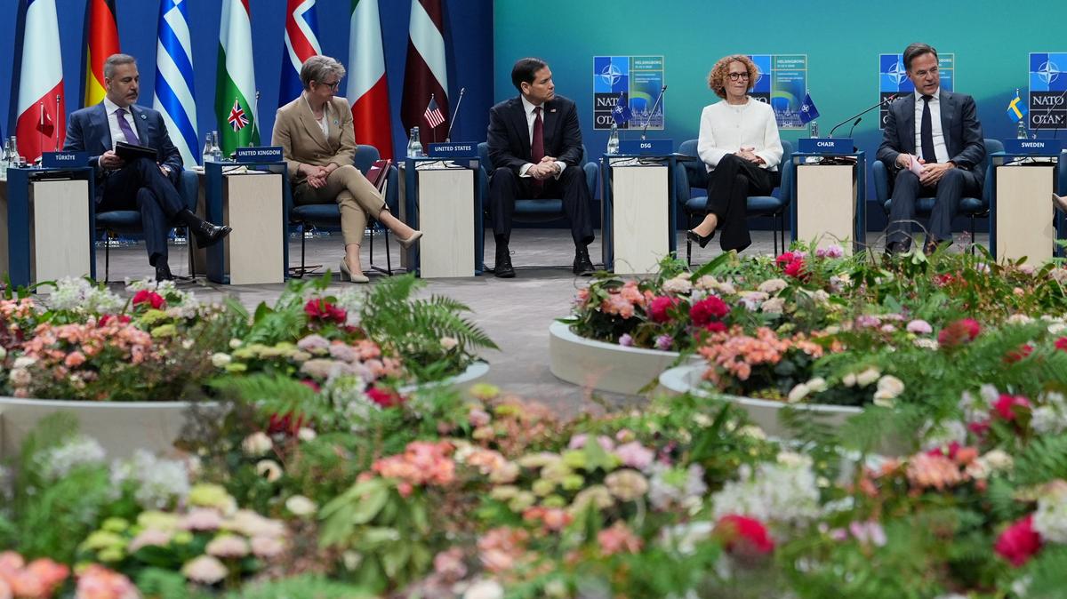 From left, Turkish Foreign Minister Hakan Fidan, Britain’s Foreign Secretary Yvette Cooper, United States Secretary of State Marco Rubio, NATO Deputy Secretary General Radmila Shekerinska and NATO Secretary General Mark Rutte attend a meeting of the North Atlantic Council in NATO foreign ministers format in Helsingborg, Sweden, Friday, May 22, 2026. Julia Demaree Nikhinson/Pool via REUTERS