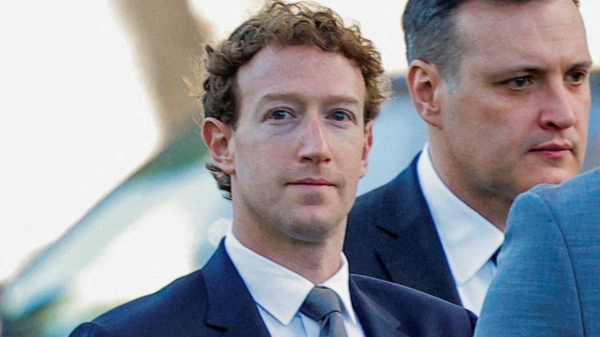 Meta Platforms CEO Mark Zuckerberg arrives outside court to take the stand at trial in a key test case accusing Meta and Google's YouTube of harming kids' mental health through addictive platforms, in Los Angeles, California, U.S., February 18, 2026.  REUTERS/Mike Blake