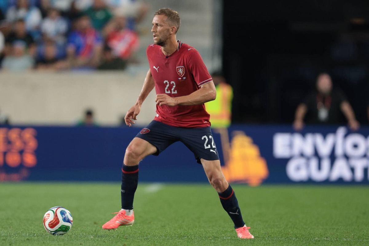  Tomás Souek #22 of Czechia in action during the international friendly match against Guatemala at Sports Illustrated Stadium on June 4, 2026 in Harrison, United States. (Photo by Vincent Carchietta/Getty Images) Photo by Vincent Carchietta/Getty Images