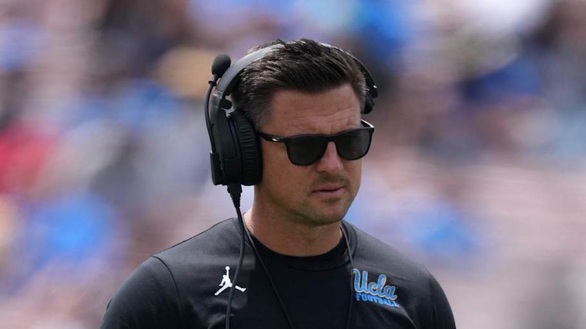  May 2, 2026; Pasadena, CA, USA; UCLA Bruins coach Bob Chesney reacts during the spring game at Rose Bowl. Mandatory Credit: Kirby Lee-Imagn Images | Kirby Lee-Imagn Images 