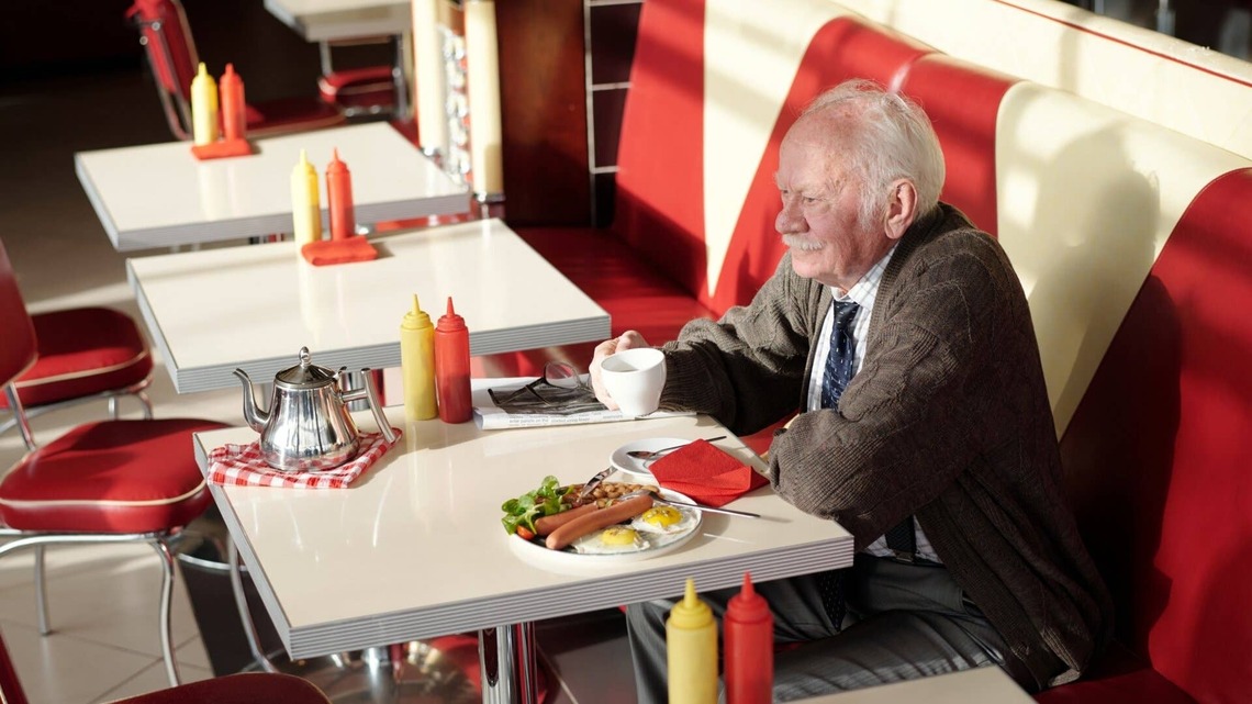 Doughnut, diner, and restaurant chain owner, Nick Pihakis, files Chapter 7 