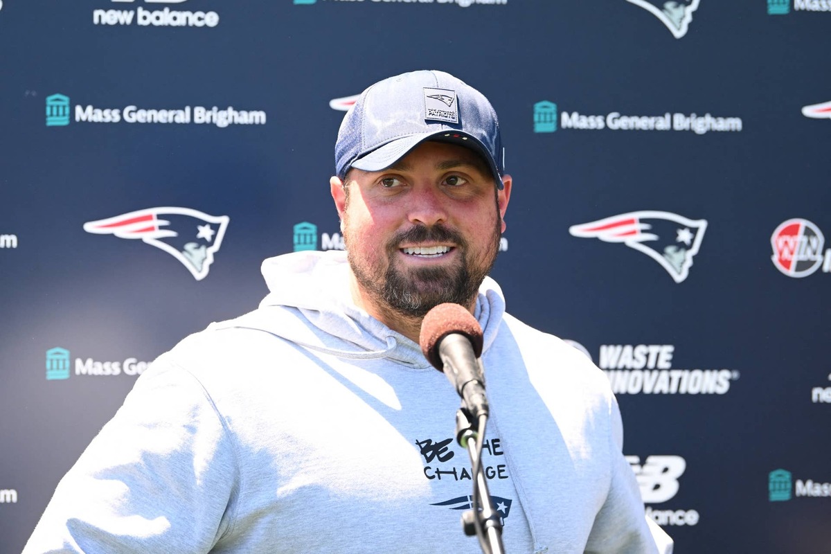  Jun 9, 2026; Foxborough, MA, USA; New England Patriots defensive coordinator Zak Kuhr holds a press conference before minicamp at Gillette Stadium. Mandatory Credit: Eric Canha-Imagn Images