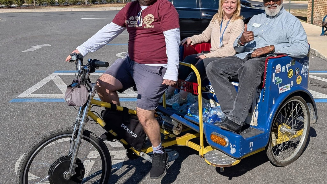 FSU rule leaves pedicabs on sidelines on football game day