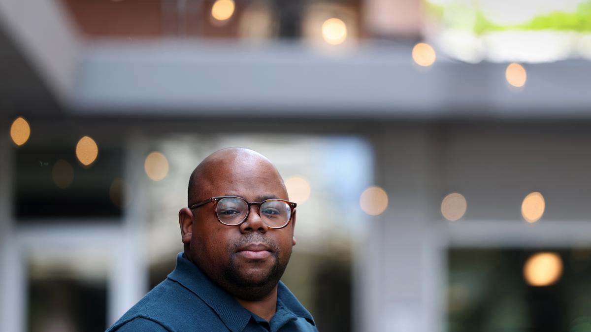 Timothy Jackson, AIDS Foundation Chicago senior director of policy and advocacy, is pushing for state lawmakers to increase HIV/AIDS funding this session. (Chris Sweda/Chicago Tribune/TNS)