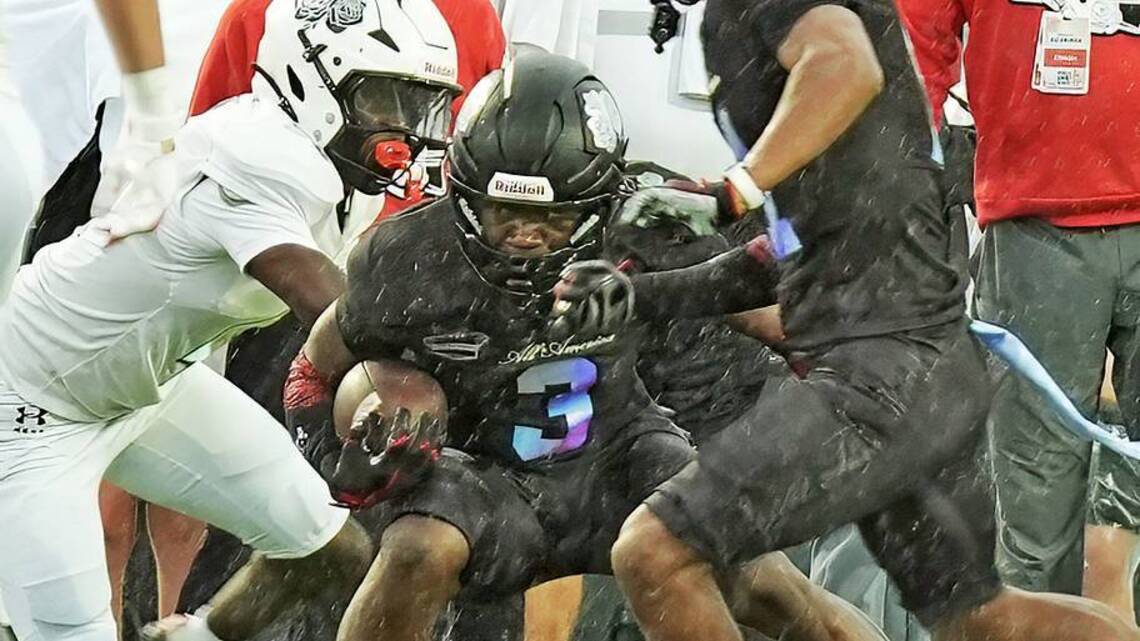 Gators to Host 5-Star WR for South Carolina Game, Per Report