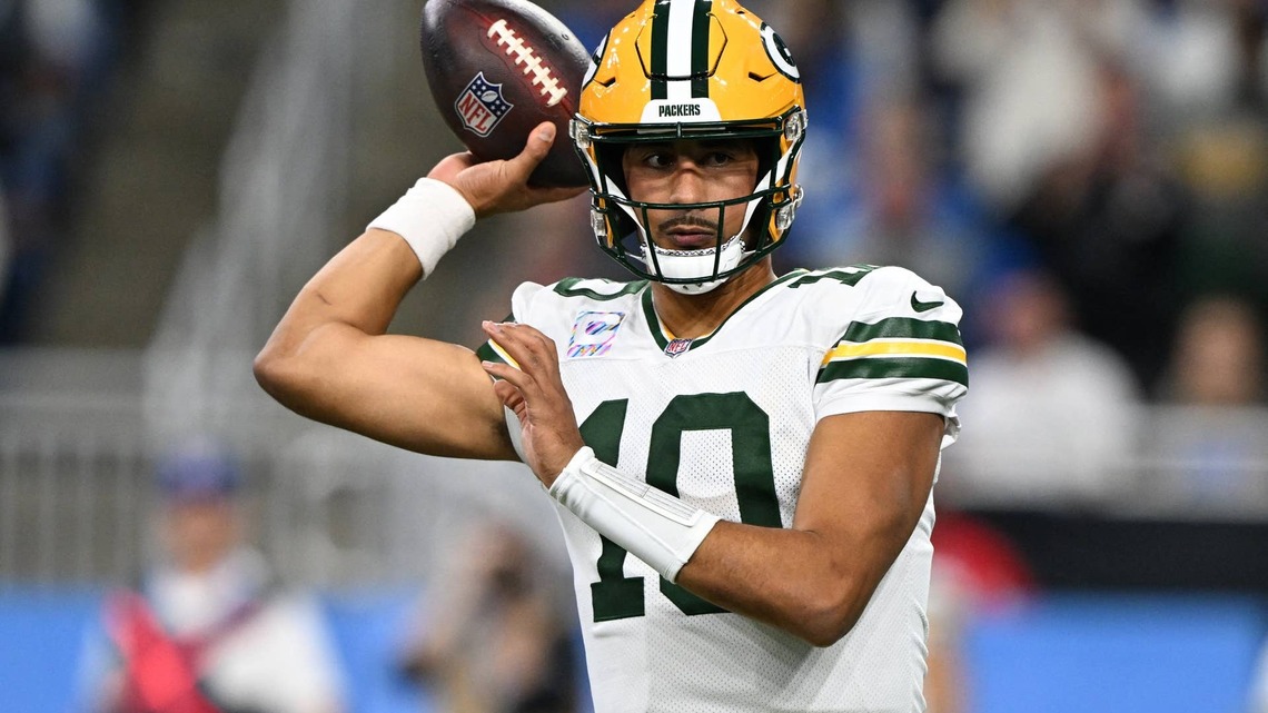 Nearly Every NFL Expert Is Taking the Packers Over the Panthers, but Nobody Sees a Blowout 