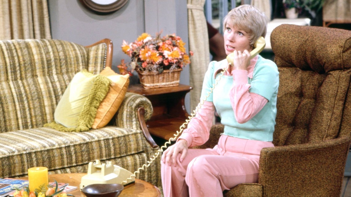 ‘Mary Tyler Moore Show' Alum, 88, Opens Up About Losing ‘Brady Bunch' Starring Role 