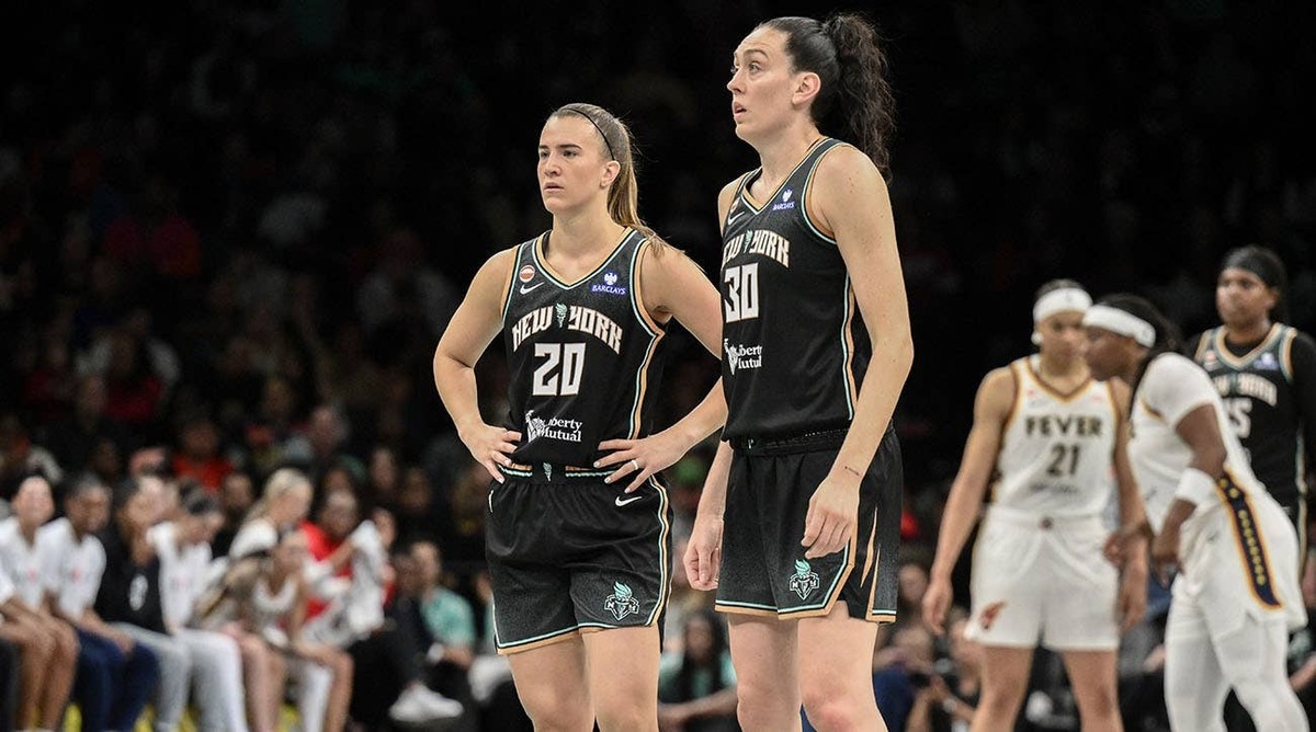  New York Liberty guard Sabrina Ionescu (20) and forward Breanna Stewart (30) John Jones-Imagn Images