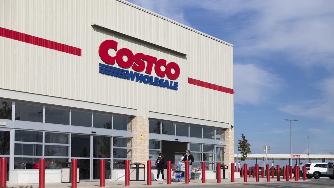 This New Costco Bakery Find Is Made for Simple Comfort Meals 