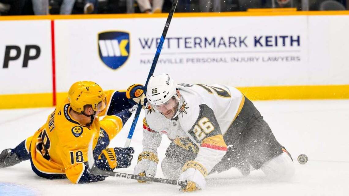 Golden Knights stay hot, pull away from Predators 
