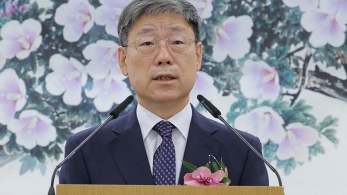 Roh Kyung-pil, new head of the National Court Administration, speaks during a ceremony at the Supreme Court in Seoul, South Korea, 14 July 2026, to mark his inauguration to the position. Photo by YONHAP / EPA