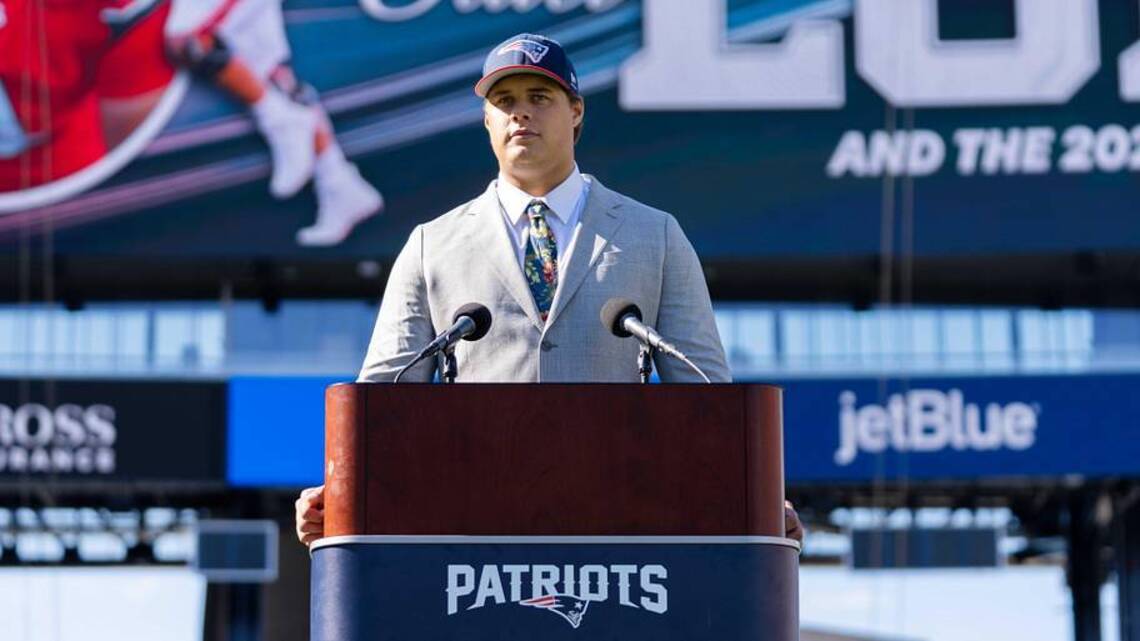 Patriots Finally Sign OT Caleb Lomu to Rookie Contract