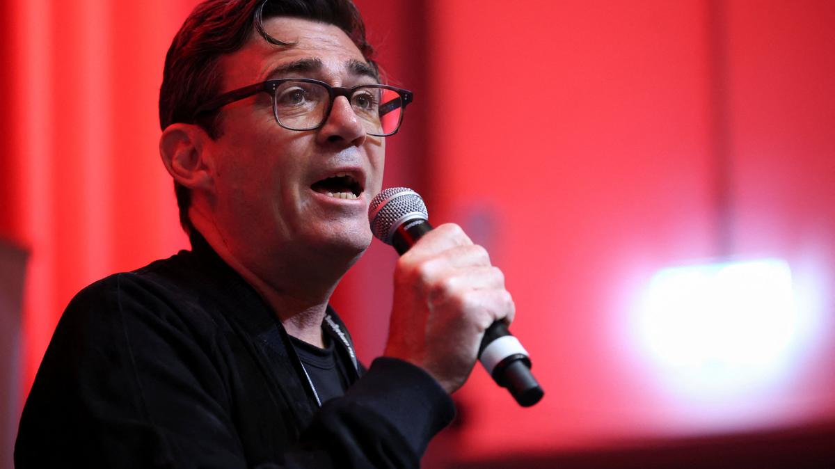 FILE PHOTO: Andy Burnham, mayor of Greater Manchester speaks at a fringe meeting during the Britain's Labour Party's annual conference in Liverpool, Britain, September 28, 2025. REUTERS/Phil Noble/ File Photo