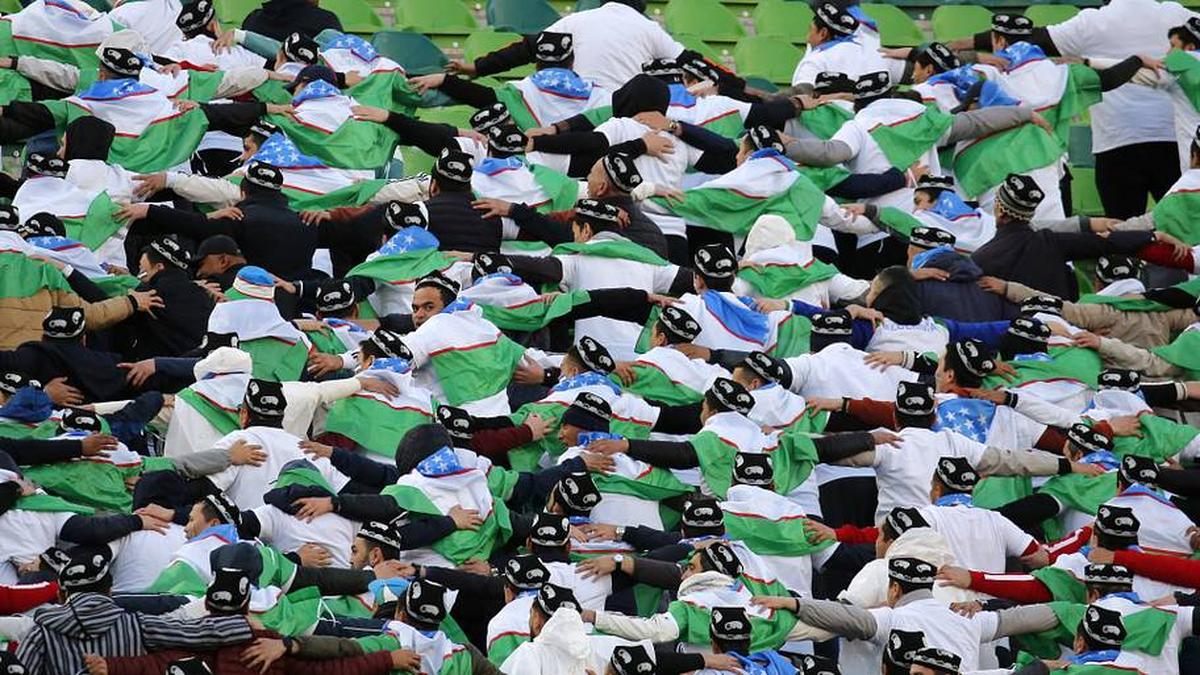  Uzbek fans come as one. | Getty/Fatemeh Bahrami 