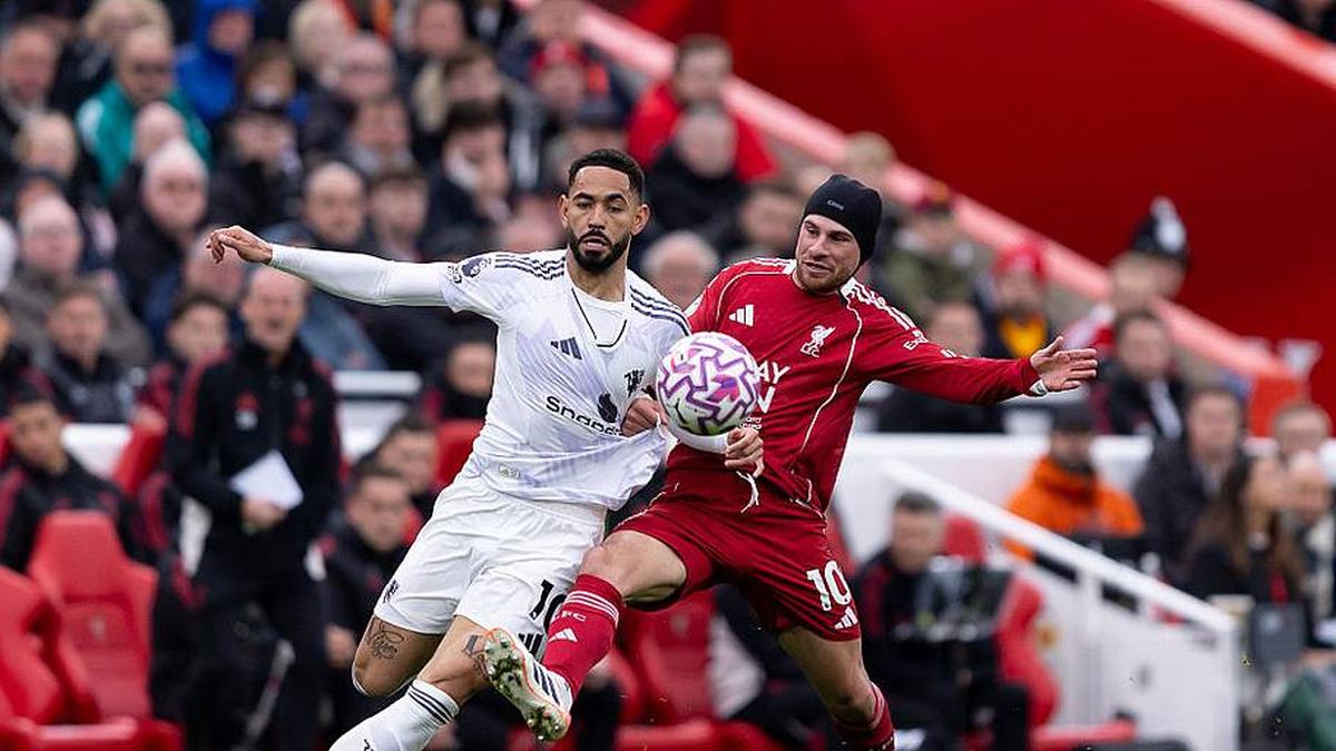  One of English football's fiercest rivalries. | Gaspafotos/MB Media/Getty Images 